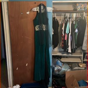 I have only worn it once, comes with padding and has nice slit and covers neck